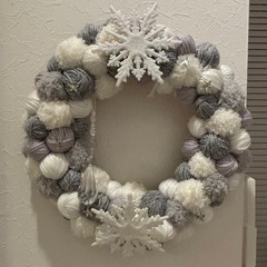 ポンポンクリスマスリース