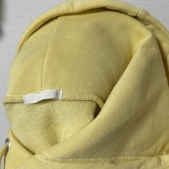 ①GU  パーカー　Sの画像