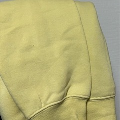①GU  パーカー　Sの画像