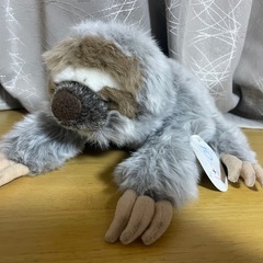 ナマケモノ　リアルぬいぐるみ
