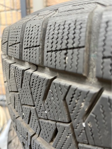 スタッドレスタイヤ　ホイールセット
225／65r17　
