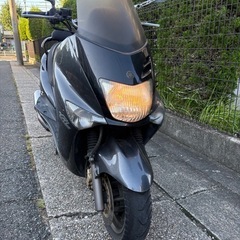 ヤマハ　マジェスティー125FI 