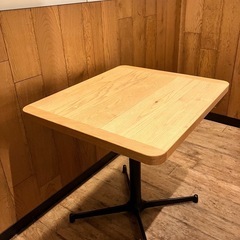テーブルセットの画像