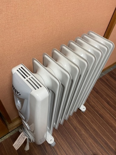 TESY オイルヒーター　CA1509E01TR