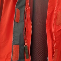 英国　Regatta 防水透湿　防風　テープシールド　フード付きジャケット　美品の画像