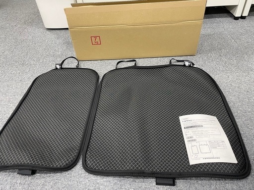 トヨタ純正　カローラクロス　ラゲージトレイ