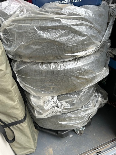 車　タイヤ　195/65R15 セレナ　ミシュラン