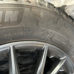 車　タイヤ　195/65R15 セレナ　ミシュラン の画像