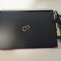 中古パソコン富士通LIFEBOOK黒Core i5★Windows11②の画像