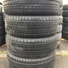 バリ溝 235/60R18 ヨコハマ スタッドレスタイヤ 4本 北海道札幌発 バリ溝 235/60R18 ヨコハマ スタッドレスタイヤ 4本 北海道札幌発