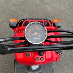 受付終了 ズーマー  純正のレッド　18,000km台　メンテ済み　タイヤバリ山　キャブ車の画像