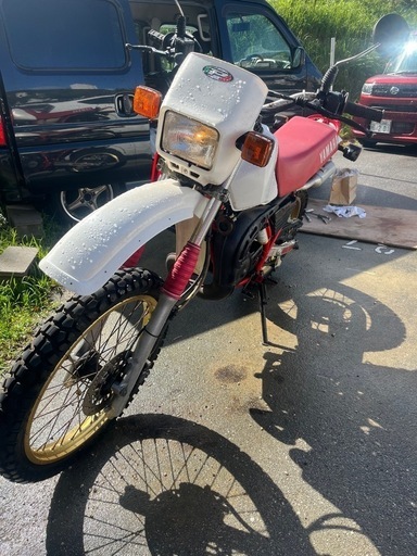 Yamaha dt200r 37f 実動　オフロードバイク ホワイト/レッド　再投稿