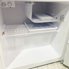 ★動作良好★Haier/ハイアール/ノンフロン冷蔵庫/JR-N40H/40L/1ドア/右開き/2019年製/ホワイト/コンパクトタイプ/耐熱性能天板/E0DY0103の画像