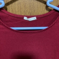 GU カットソーの画像