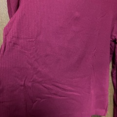 GU カットソーの画像