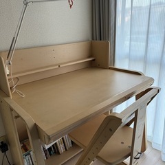 学習机、椅子