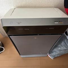 Panasonic 空気清浄機　F-VFJ90