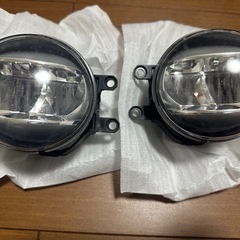 エスクァイア 純正フォグランプ
