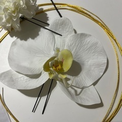 和婚　ブライダル　花嫁　成人式　ヘア飾り　金箔の画像