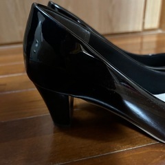幅広　ヒール6cm パンプス23.5の画像