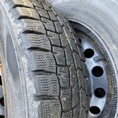 DUNROP ダンロップ スタッドレス タイヤ4本 PCD100 14インチの画像