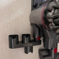 ダイソンツールホルダーの画像