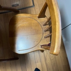 ダイニングテーブルの画像