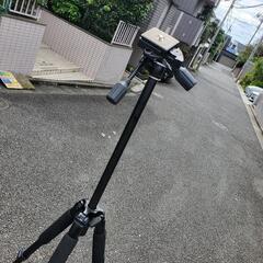 カメラ　三脚の画像