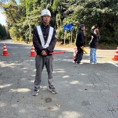 男女初心者歓迎！ 交通誘導警備員！日当9000円