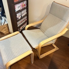 お受け取り先決定　
POÄNG ポエング パーソナルチェア＆オットマン, バーチ材突き板/クニーサ ライトベージュの画像