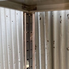 ステンレス製テーブルの画像