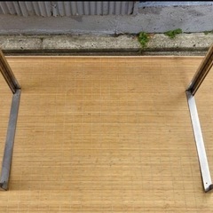 ステンレス製テーブルの画像