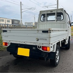 【ご成約】車検R8年11月❗️丸目 サンバートラック❗️MT❗️6.5万キロ❗️パワステ❗️切替4WD❗️の画像