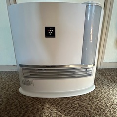 シャープ　セラミックファンヒーター
