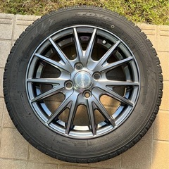 スタッドレスタイヤ4本セットアルミホイール付の画像