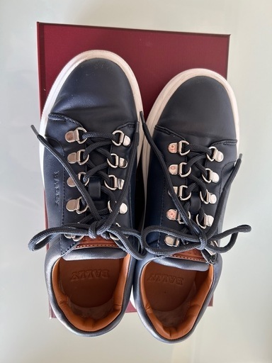 BALLY 革のスニーカー　ネイビー　23.5cm