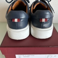 BALLY 革のスニーカー　ネイビー　23.5cmの画像