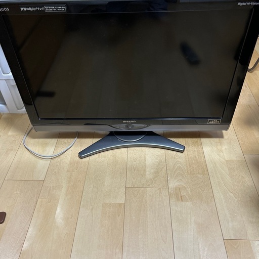 シャープ　テレビ　AQUOS \n32型
