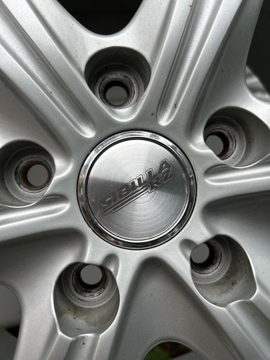 スタッドレス　215/60 R16（4個セット）　静岡県西部　手渡しのみ