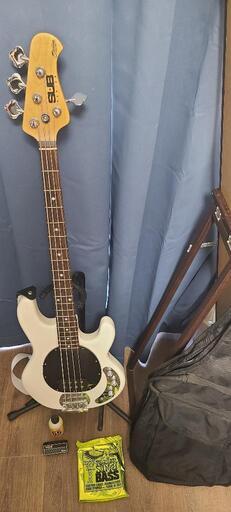MUSICMAN　ベース