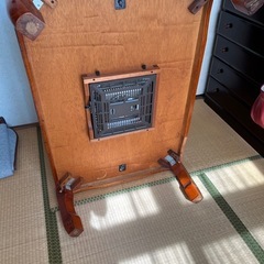 こたつテーブルの画像