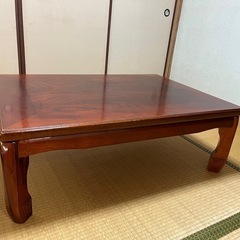 こたつテーブルの画像