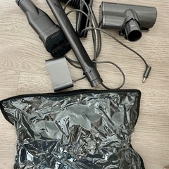 【美品】ダイソンハンディクリーナーV6Triggerの画像