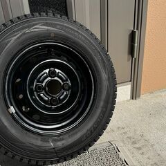 スタットレスタイヤおまけ鉄ホイル＆ホイルキャップ