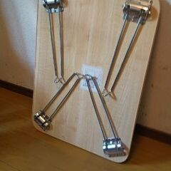 テーブルというより卓袱台ですの画像