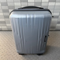 スーツケース　機内持込可　鍵タイプ