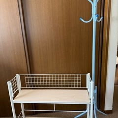 ラックと帽子かけ、鞄掛け