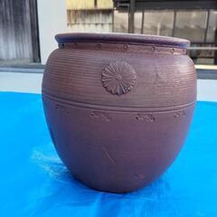 水瓶　菊花紋入り　昭和レトロの画像