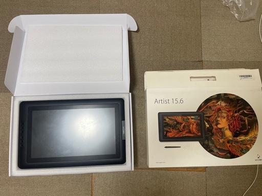液晶タブレット　15.6インチ