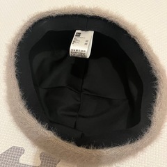 GU帽子の画像